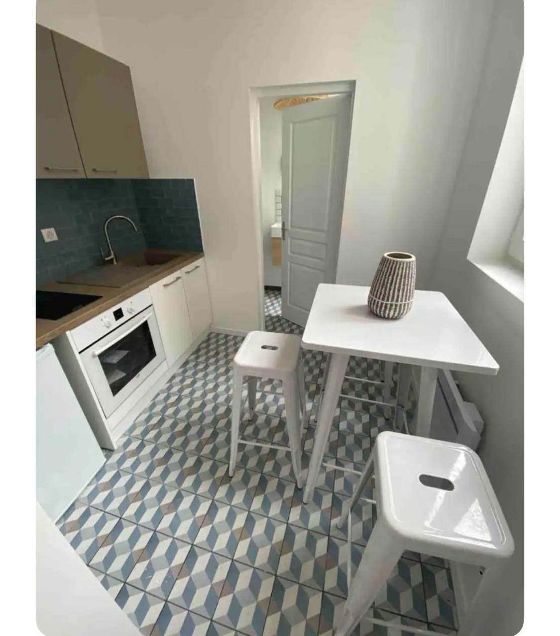 Appartements Proche Gare أميا المظهر الخارجي الصورة